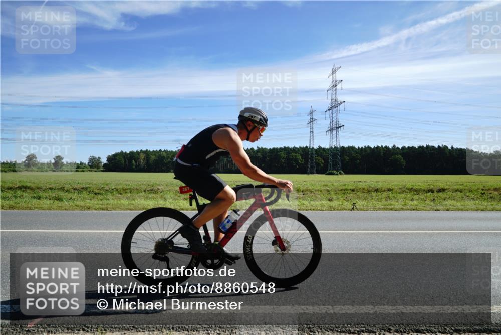 07.09.2025 - 19. Norderstedt Triathlon Michael Burmester http://msf.ph/oto/8860548 07.09.2025 11:51:54 Radfahren 267, 782 meine-sportfotos.de