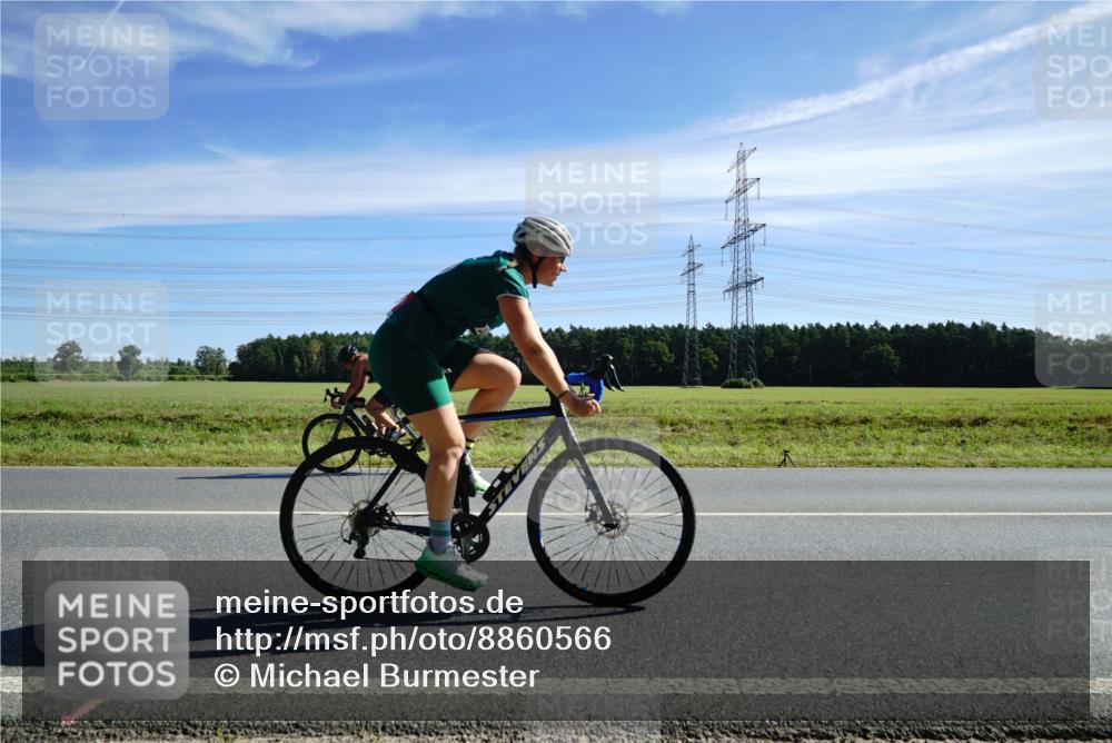 07.09.2025 - 19. Norderstedt Triathlon Michael Burmester http://msf.ph/oto/8860566 07.09.2025 11:52:11 Radfahren 720 meine-sportfotos.de