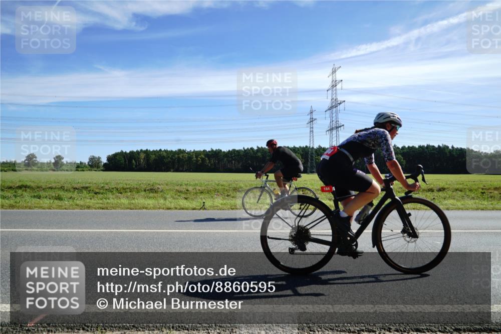 07.09.2025 - 19. Norderstedt Triathlon Michael Burmester http://msf.ph/oto/8860595 07.09.2025 11:52:20 Radfahren 184, 719 meine-sportfotos.de