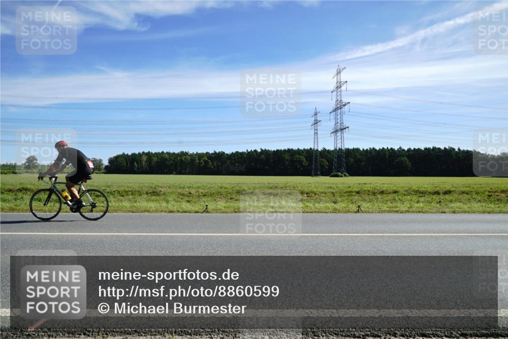 07.09.2025 - 19. Norderstedt Triathlon Michael Burmester http://msf.ph/oto/8860599 07.09.2025 11:52:20 Radfahren 184, 719 meine-sportfotos.de