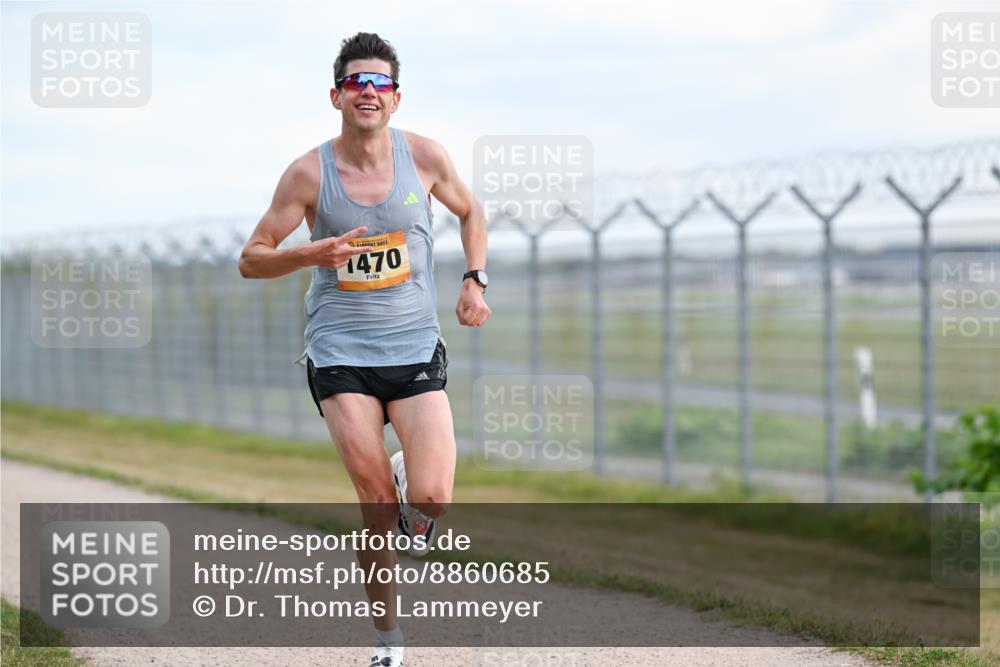 14.09.2025 - Airport Race Dr. Thomas Lammeyer http://msf.ph/oto/8860685 14.09.2025 11:45:58 Laufen 1470 meine-sportfotos.de