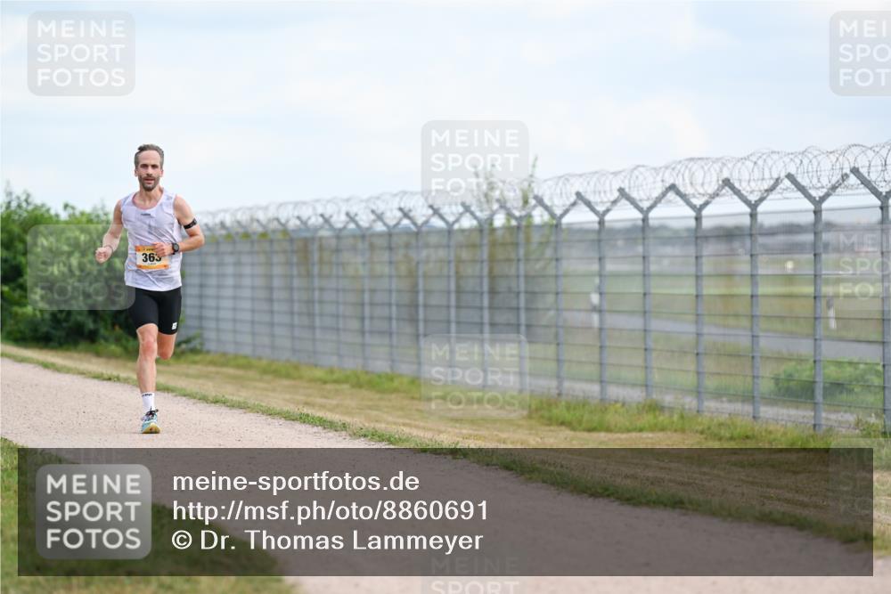 14.09.2025 - Airport Race Dr. Thomas Lammeyer http://msf.ph/oto/8860691 14.09.2025 11:48:41 Laufen 363 meine-sportfotos.de