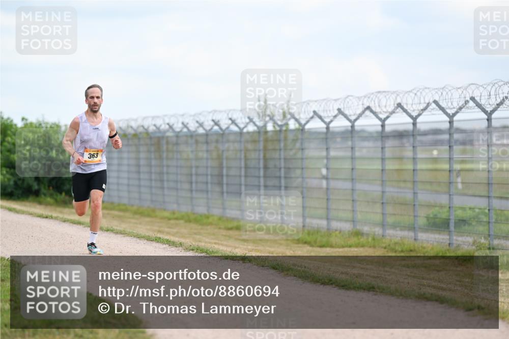14.09.2025 - Airport Race Dr. Thomas Lammeyer http://msf.ph/oto/8860694 14.09.2025 11:48:41 Laufen 363 meine-sportfotos.de