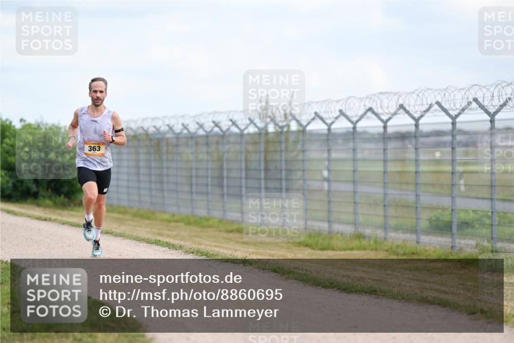 14.09.2025 - Airport Race Dr. Thomas Lammeyer http://msf.ph/oto/8860695 14.09.2025 11:48:41 Laufen 363 meine-sportfotos.de