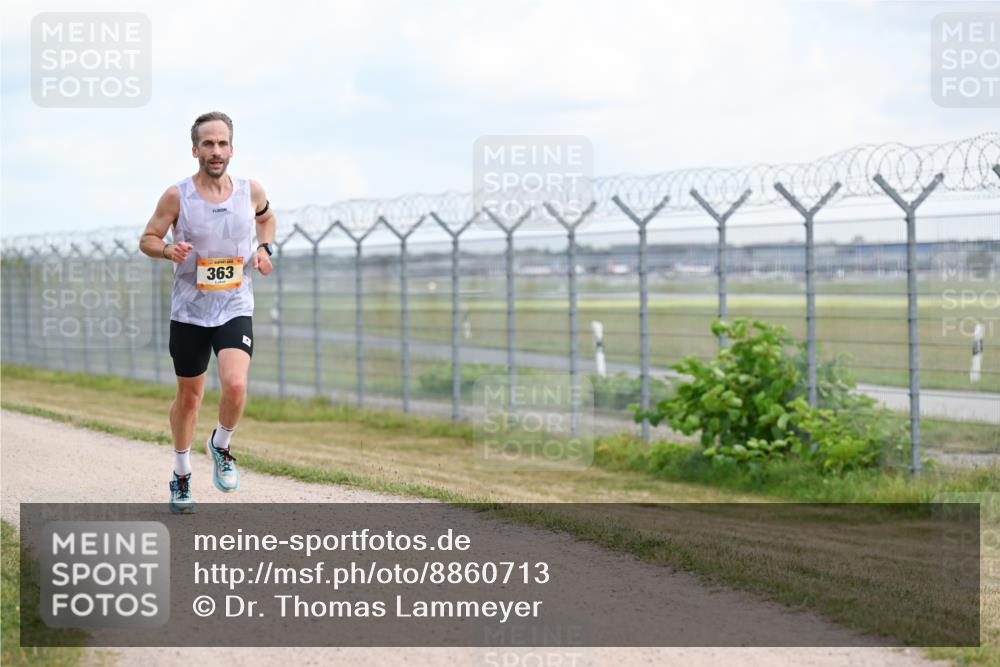14.09.2025 - Airport Race Dr. Thomas Lammeyer http://msf.ph/oto/8860713 14.09.2025 11:48:44 Laufen 363 meine-sportfotos.de