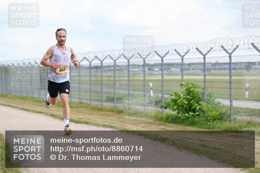 14.09.2025 - Airport Race Dr. Thomas Lammeyer http://msf.ph/oto/8860714 14.09.2025 11:48:44 Laufen 363 meine-sportfotos.de