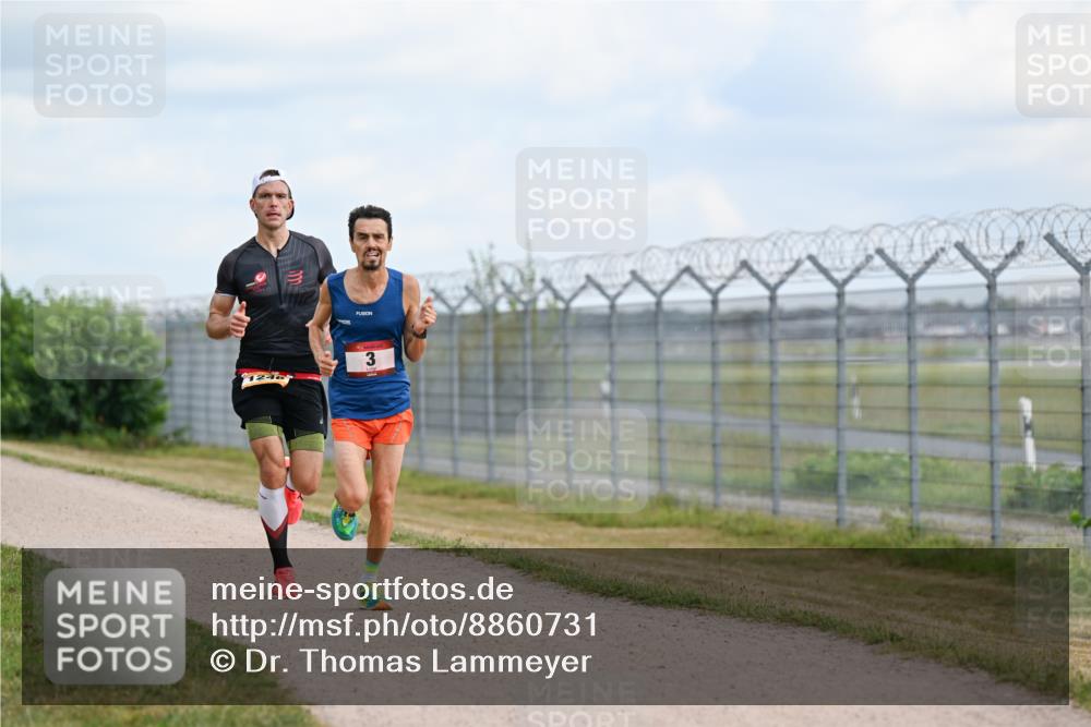 14.09.2025 - Airport Race Dr. Thomas Lammeyer http://msf.ph/oto/8860731 14.09.2025 11:49:28 Laufen 3 meine-sportfotos.de