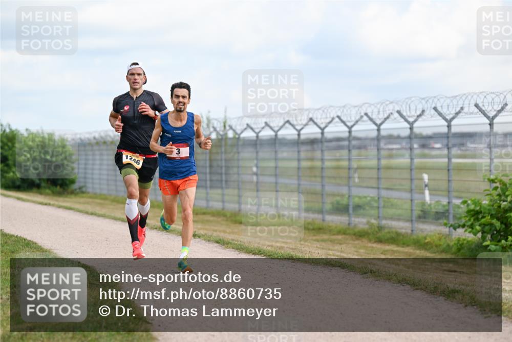 14.09.2025 - Airport Race Dr. Thomas Lammeyer http://msf.ph/oto/8860735 14.09.2025 11:49:28 Laufen 1246 meine-sportfotos.de