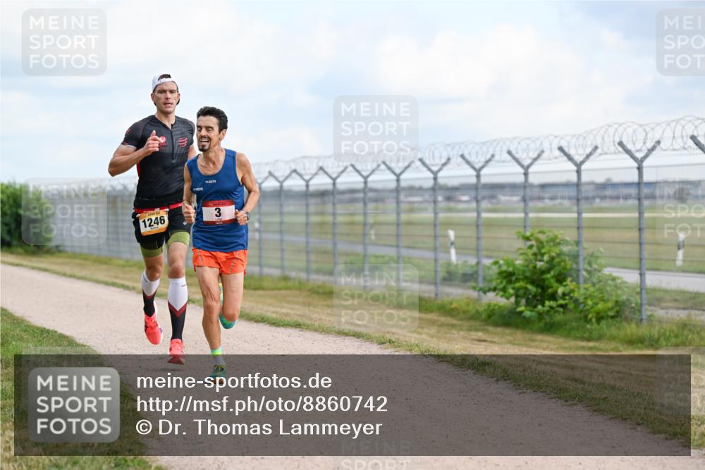 14.09.2025 - Airport Race Dr. Thomas Lammeyer http://msf.ph/oto/8860742 14.09.2025 11:49:29 Laufen 1246, 3 meine-sportfotos.de