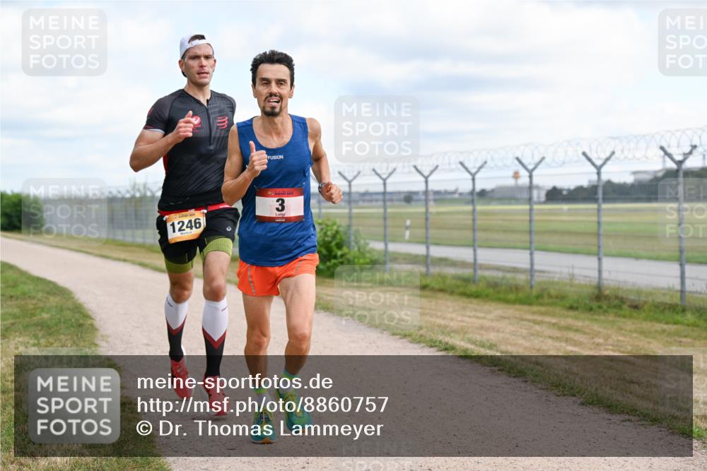 14.09.2025 - Airport Race Dr. Thomas Lammeyer http://msf.ph/oto/8860757 14.09.2025 11:49:31 Laufen 3, 1246 meine-sportfotos.de