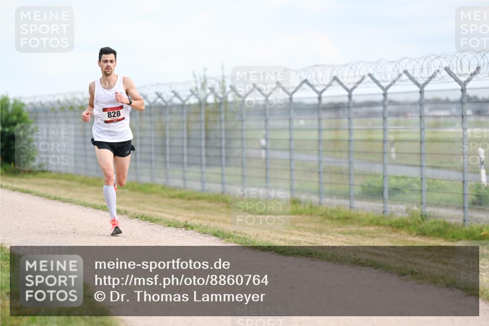 14.09.2025 - Airport Race Dr. Thomas Lammeyer http://msf.ph/oto/8860764 14.09.2025 11:49:58 Laufen 828 meine-sportfotos.de