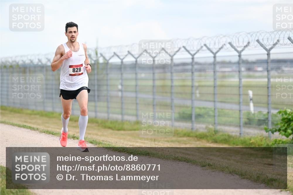 14.09.2025 - Airport Race Dr. Thomas Lammeyer http://msf.ph/oto/8860771 14.09.2025 11:49:59 Laufen 828 meine-sportfotos.de
