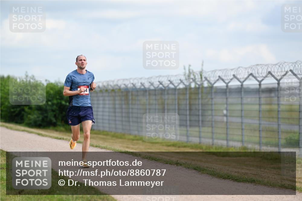 14.09.2025 - Airport Race Dr. Thomas Lammeyer http://msf.ph/oto/8860787 14.09.2025 11:50:26 Laufen  meine-sportfotos.de