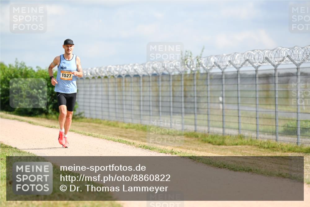 14.09.2025 - Airport Race Dr. Thomas Lammeyer http://msf.ph/oto/8860822 14.09.2025 11:50:55 Laufen 1527 meine-sportfotos.de