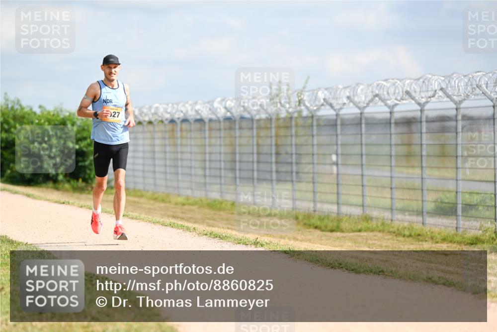 14.09.2025 - Airport Race Dr. Thomas Lammeyer http://msf.ph/oto/8860825 14.09.2025 11:50:56 Laufen 27 meine-sportfotos.de
