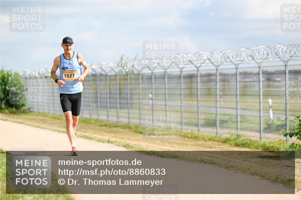 14.09.2025 - Airport Race Dr. Thomas Lammeyer http://msf.ph/oto/8860833 14.09.2025 11:50:57 Laufen 1527 meine-sportfotos.de