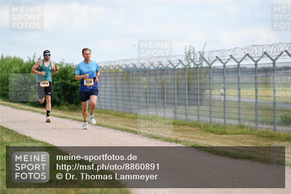 14.09.2025 - Airport Race Dr. Thomas Lammeyer http://msf.ph/oto/8860891 14.09.2025 11:52:11 Laufen 339, 2079 meine-sportfotos.de