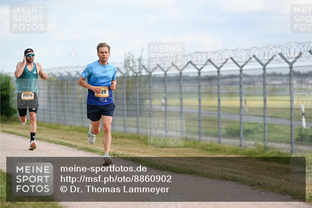 14.09.2025 - Airport Race Dr. Thomas Lammeyer http://msf.ph/oto/8860902 14.09.2025 11:52:13 Laufen 39, 2079 meine-sportfotos.de