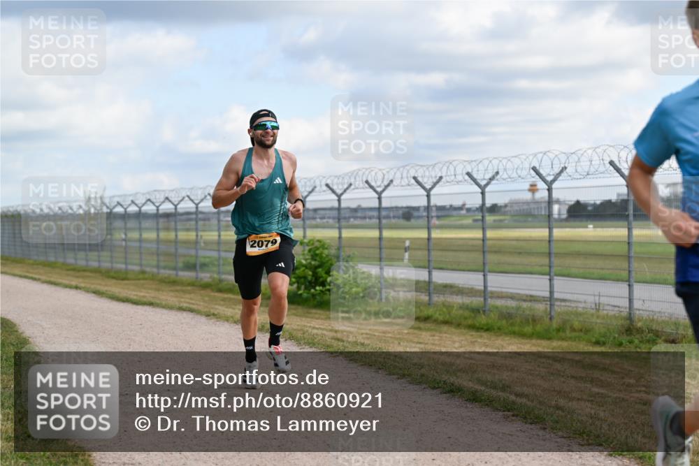 14.09.2025 - Airport Race Dr. Thomas Lammeyer http://msf.ph/oto/8860921 14.09.2025 11:52:18 Laufen 2079 meine-sportfotos.de