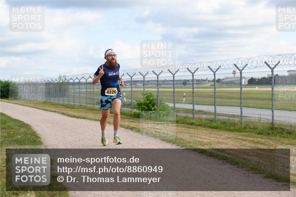 14.09.2025 - Airport Race Dr. Thomas Lammeyer http://msf.ph/oto/8860949 14.09.2025 11:52:27 Laufen 0, 4220 meine-sportfotos.de