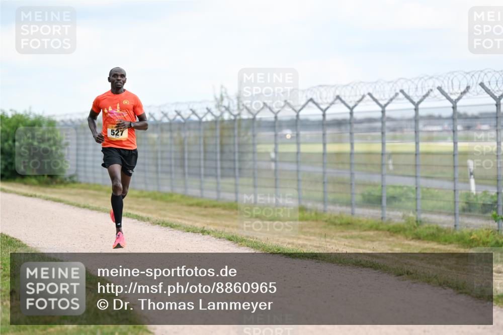 14.09.2025 - Airport Race Dr. Thomas Lammeyer http://msf.ph/oto/8860965 14.09.2025 11:53:07 Laufen 527 meine-sportfotos.de