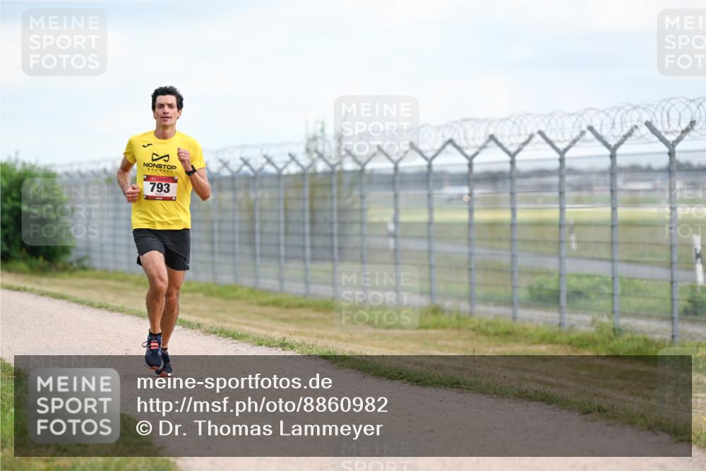 14.09.2025 - Airport Race Dr. Thomas Lammeyer http://msf.ph/oto/8860982 14.09.2025 11:53:19 Laufen 793 meine-sportfotos.de