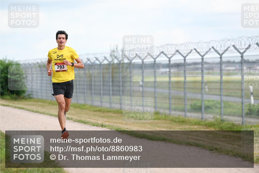 14.09.2025 - Airport Race Dr. Thomas Lammeyer http://msf.ph/oto/8860983 14.09.2025 11:53:20 Laufen 793 meine-sportfotos.de