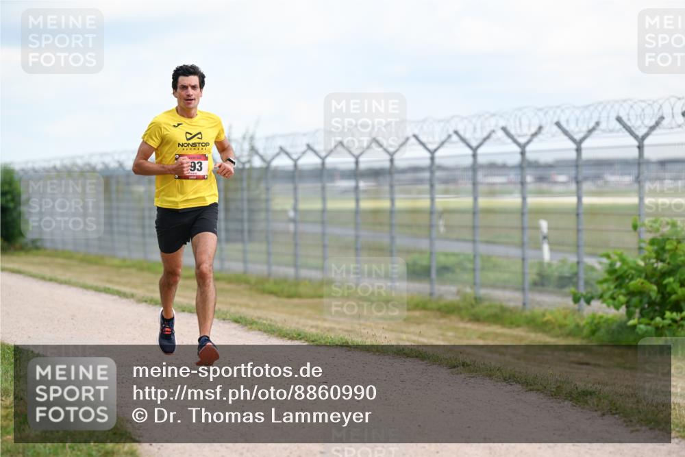14.09.2025 - Airport Race Dr. Thomas Lammeyer http://msf.ph/oto/8860990 14.09.2025 11:53:21 Laufen 93 meine-sportfotos.de