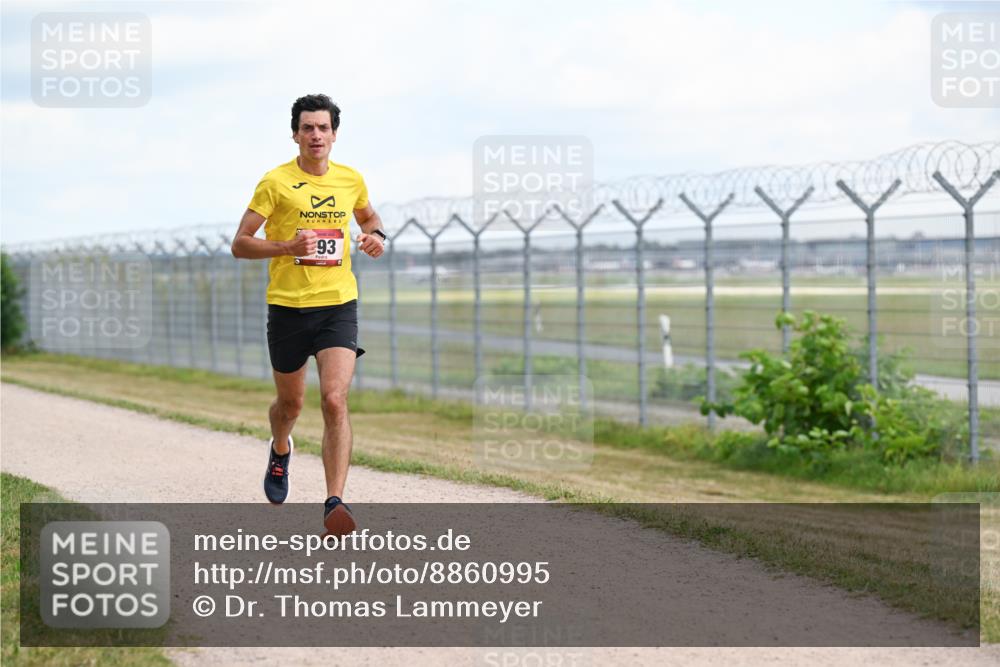 14.09.2025 - Airport Race Dr. Thomas Lammeyer http://msf.ph/oto/8860995 14.09.2025 11:53:21 Laufen 93 meine-sportfotos.de