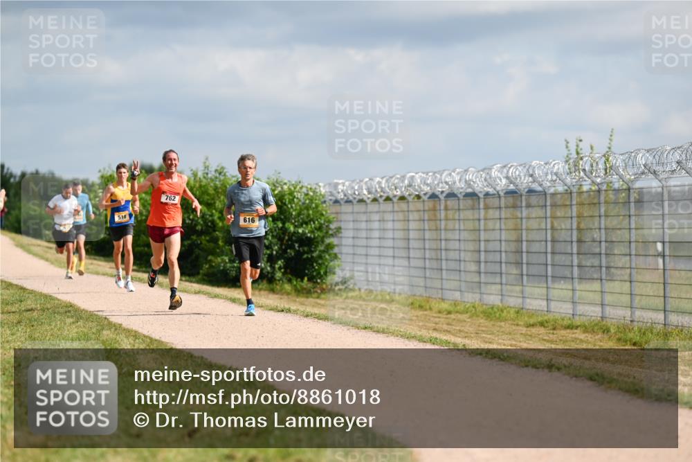 14.09.2025 - Airport Race Dr. Thomas Lammeyer http://msf.ph/oto/8861018 14.09.2025 11:54:14 Laufen 518, 762, 616 meine-sportfotos.de