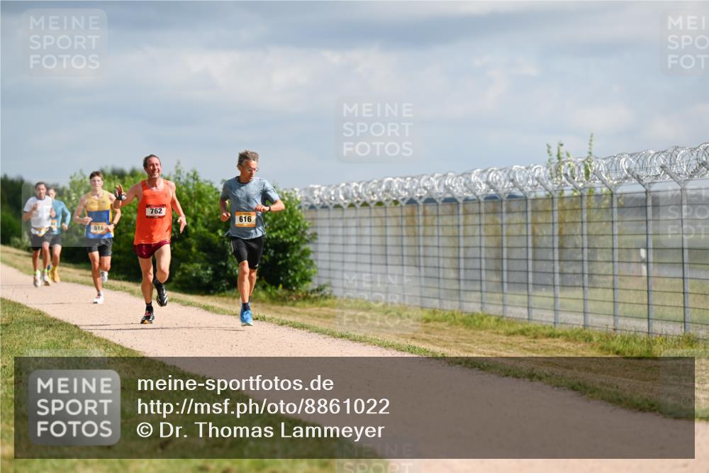 14.09.2025 - Airport Race Dr. Thomas Lammeyer http://msf.ph/oto/8861022 14.09.2025 11:54:15 Laufen 515, 762, 616 meine-sportfotos.de