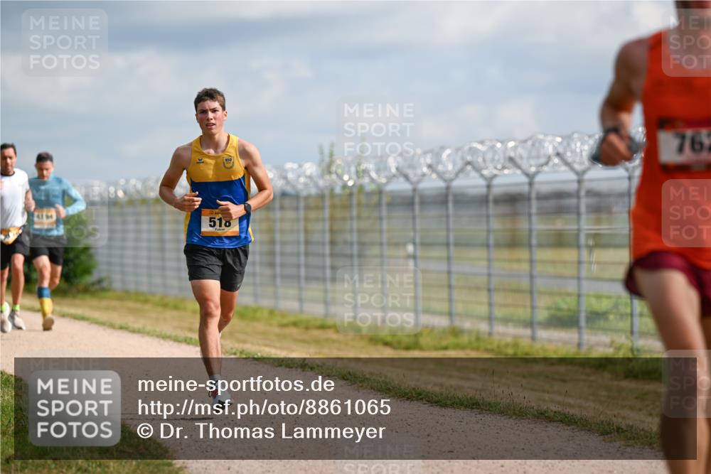 14.09.2025 - Airport Race Dr. Thomas Lammeyer http://msf.ph/oto/8861065 14.09.2025 11:54:22 Laufen 518, 762 meine-sportfotos.de