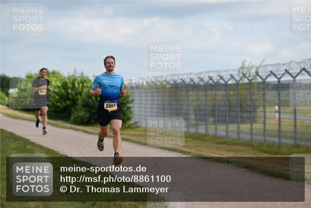14.09.2025 - Airport Race Dr. Thomas Lammeyer http://msf.ph/oto/8861100 14.09.2025 11:54:31 Laufen 2054 meine-sportfotos.de