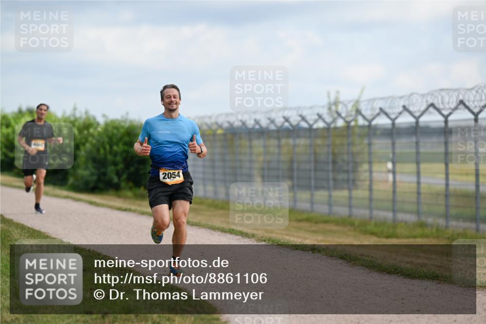 14.09.2025 - Airport Race Dr. Thomas Lammeyer http://msf.ph/oto/8861106 14.09.2025 11:54:31 Laufen 2054 meine-sportfotos.de