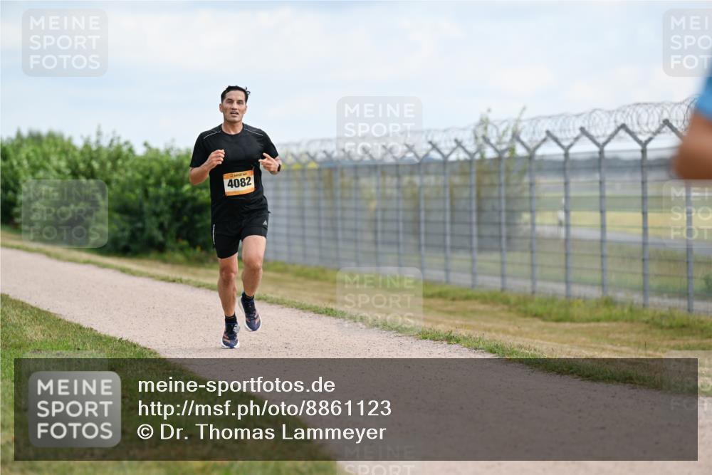 14.09.2025 - Airport Race Dr. Thomas Lammeyer http://msf.ph/oto/8861123 14.09.2025 11:54:35 Laufen 4082 meine-sportfotos.de