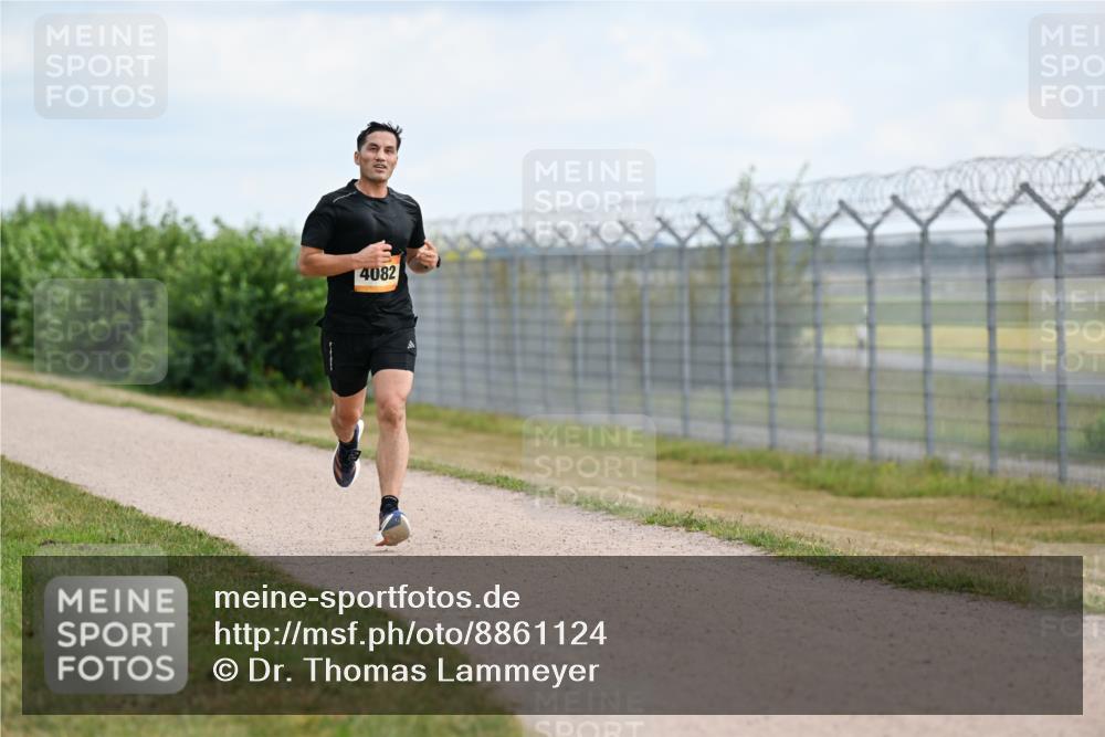 14.09.2025 - Airport Race Dr. Thomas Lammeyer http://msf.ph/oto/8861124 14.09.2025 11:54:35 Laufen 4082 meine-sportfotos.de