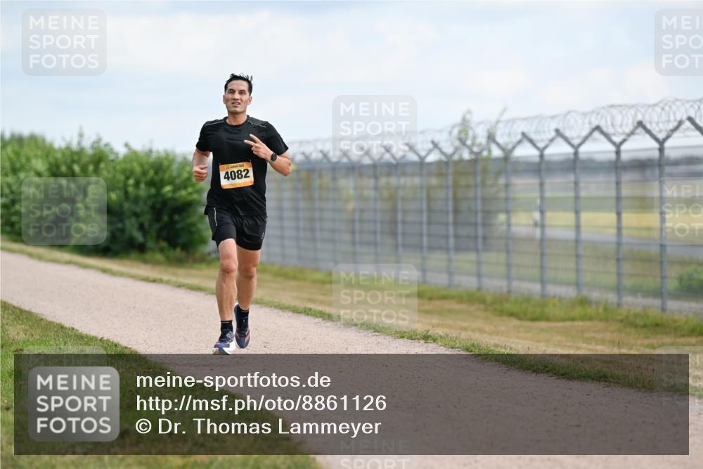 14.09.2025 - Airport Race Dr. Thomas Lammeyer http://msf.ph/oto/8861126 14.09.2025 11:54:36 Laufen 4082 meine-sportfotos.de