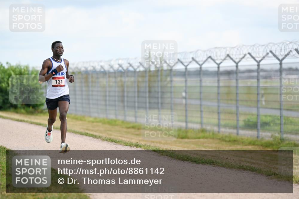 14.09.2025 - Airport Race Dr. Thomas Lammeyer http://msf.ph/oto/8861142 14.09.2025 11:54:54 Laufen 131 meine-sportfotos.de