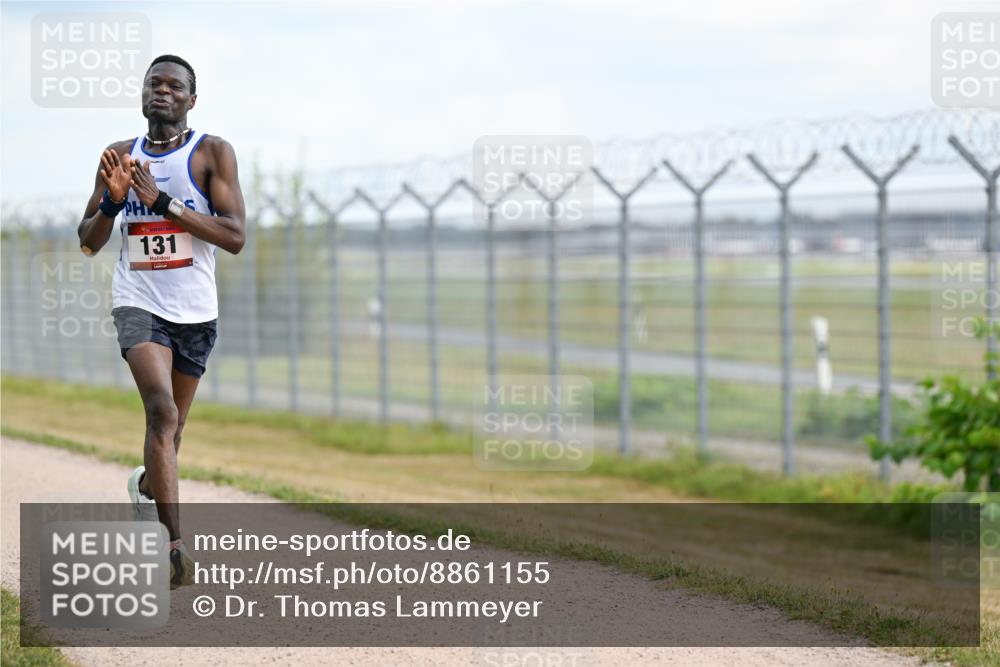 14.09.2025 - Airport Race Dr. Thomas Lammeyer http://msf.ph/oto/8861155 14.09.2025 11:54:56 Laufen 131 meine-sportfotos.de