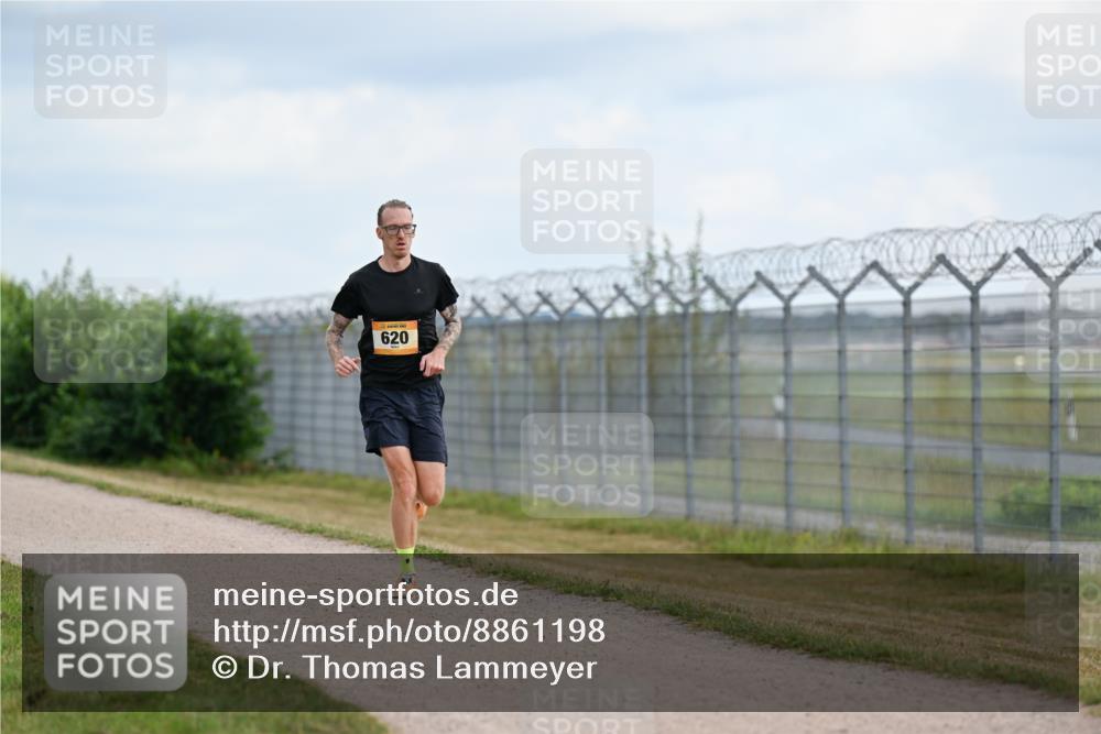 14.09.2025 - Airport Race Dr. Thomas Lammeyer http://msf.ph/oto/8861198 14.09.2025 11:55:32 Laufen 620 meine-sportfotos.de