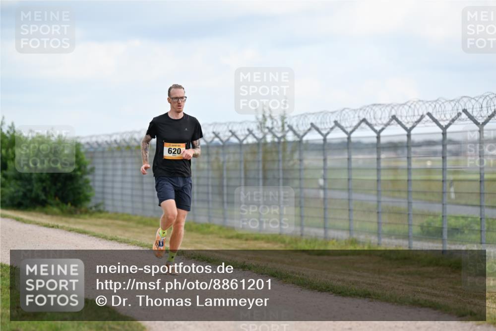 14.09.2025 - Airport Race Dr. Thomas Lammeyer http://msf.ph/oto/8861201 14.09.2025 11:55:33 Laufen 620 meine-sportfotos.de