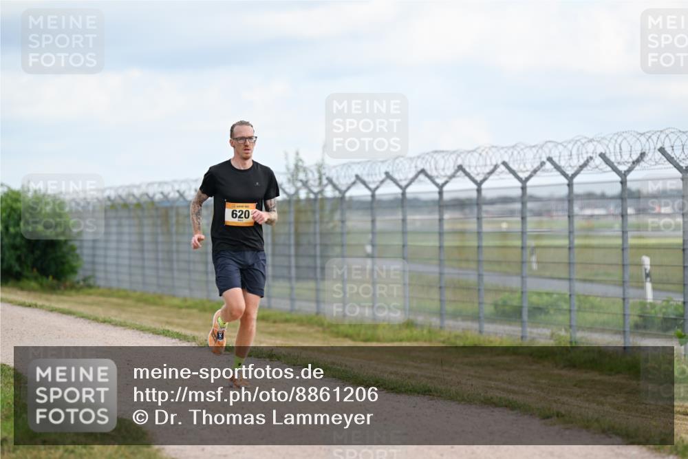 14.09.2025 - Airport Race Dr. Thomas Lammeyer http://msf.ph/oto/8861206 14.09.2025 11:55:33 Laufen 620 meine-sportfotos.de