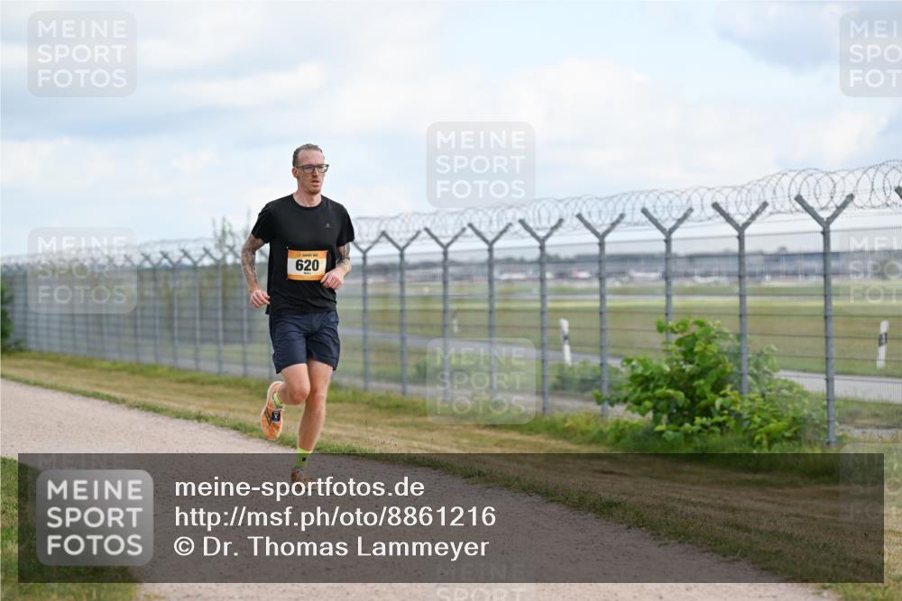 14.09.2025 - Airport Race Dr. Thomas Lammeyer http://msf.ph/oto/8861216 14.09.2025 11:55:35 Laufen 620 meine-sportfotos.de
