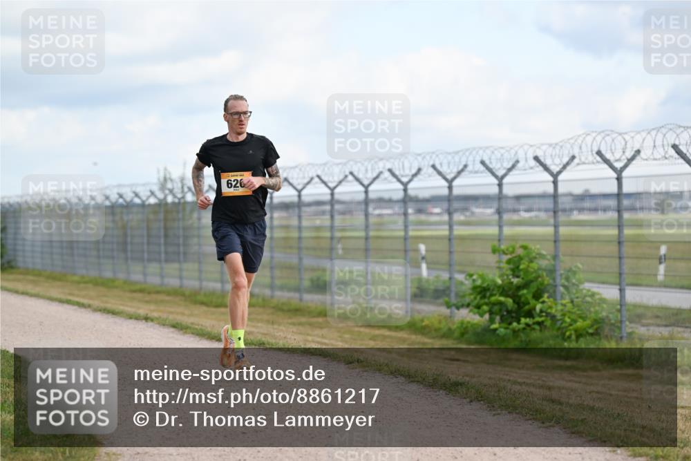 14.09.2025 - Airport Race Dr. Thomas Lammeyer http://msf.ph/oto/8861217 14.09.2025 11:55:35 Laufen 626 meine-sportfotos.de