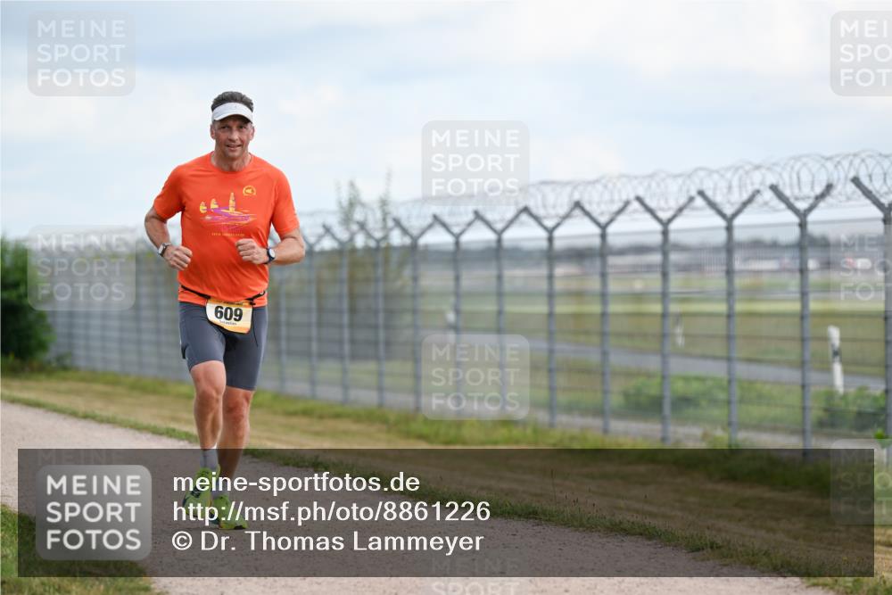 14.09.2025 - Airport Race Dr. Thomas Lammeyer http://msf.ph/oto/8861226 14.09.2025 11:55:41 Laufen 609 meine-sportfotos.de