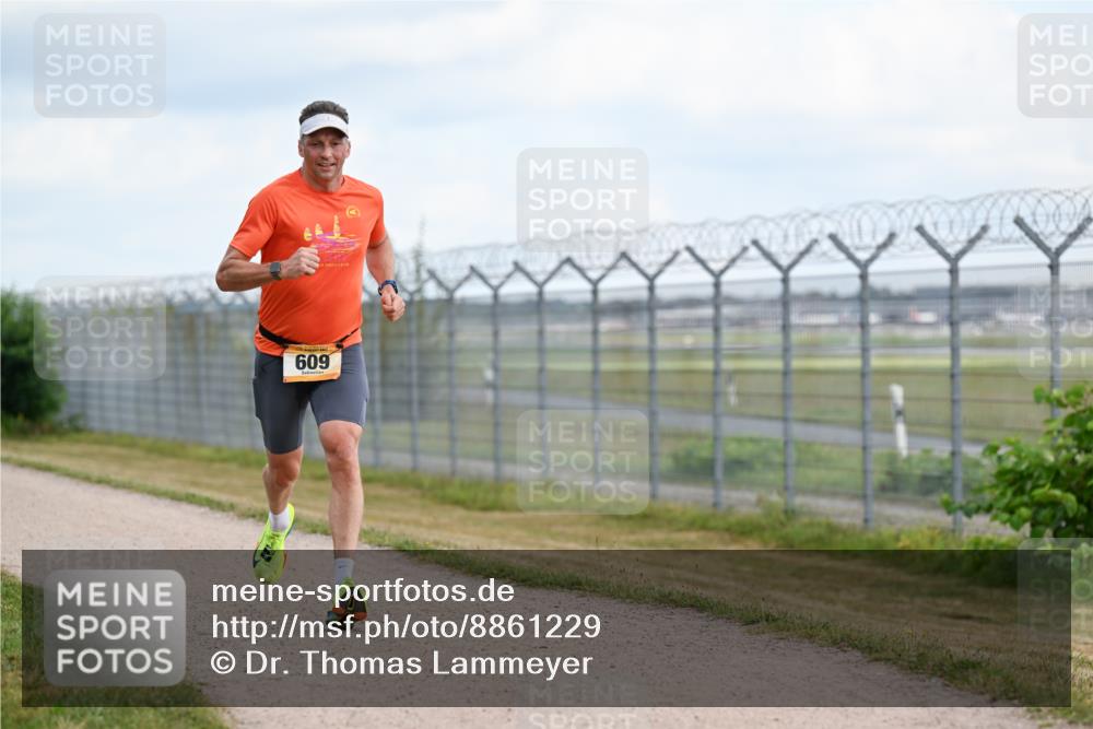 14.09.2025 - Airport Race Dr. Thomas Lammeyer http://msf.ph/oto/8861229 14.09.2025 11:55:41 Laufen 609 meine-sportfotos.de