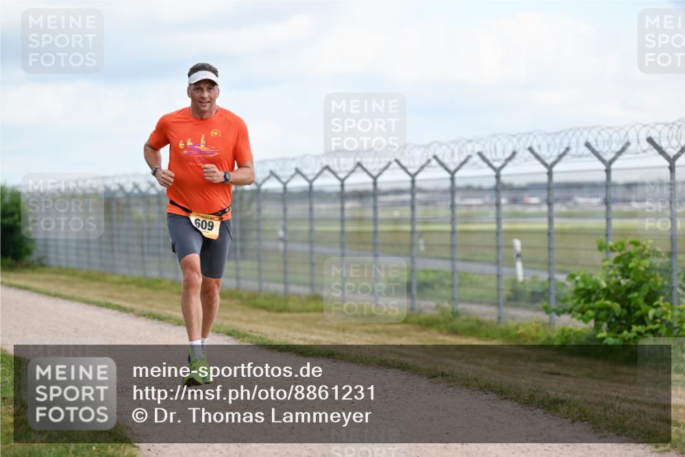 14.09.2025 - Airport Race Dr. Thomas Lammeyer http://msf.ph/oto/8861231 14.09.2025 11:55:41 Laufen 609 meine-sportfotos.de