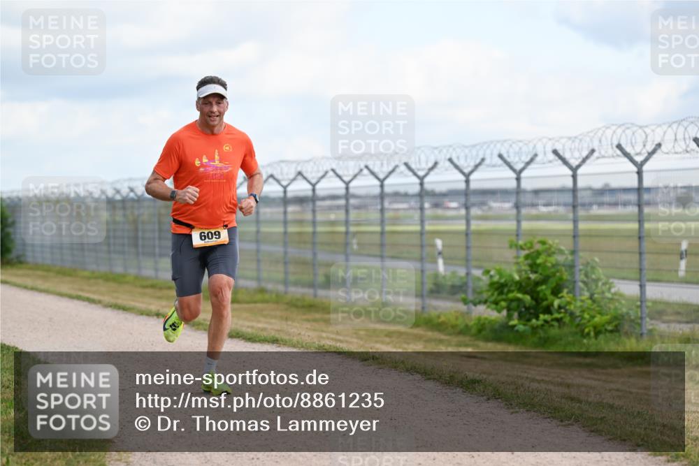 14.09.2025 - Airport Race Dr. Thomas Lammeyer http://msf.ph/oto/8861235 14.09.2025 11:55:42 Laufen 609 meine-sportfotos.de