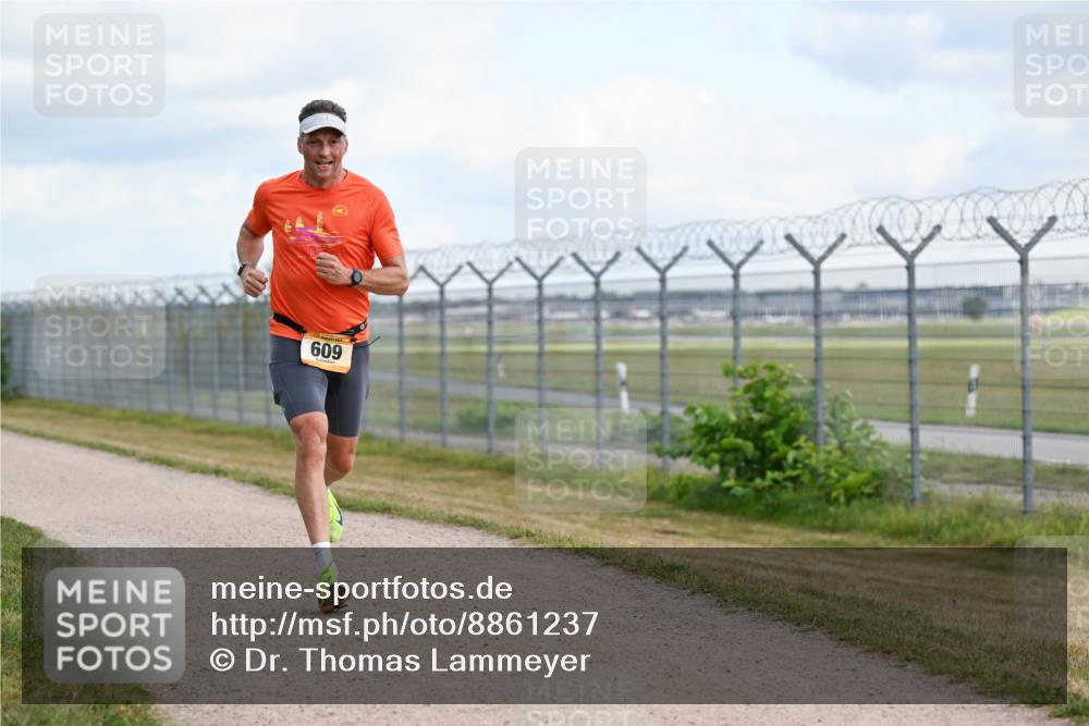 14.09.2025 - Airport Race Dr. Thomas Lammeyer http://msf.ph/oto/8861237 14.09.2025 11:55:42 Laufen 609 meine-sportfotos.de