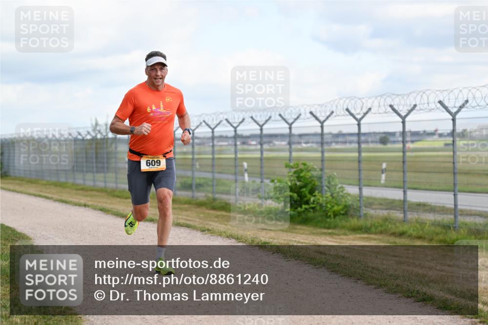 14.09.2025 - Airport Race Dr. Thomas Lammeyer http://msf.ph/oto/8861240 14.09.2025 11:55:43 Laufen 609 meine-sportfotos.de